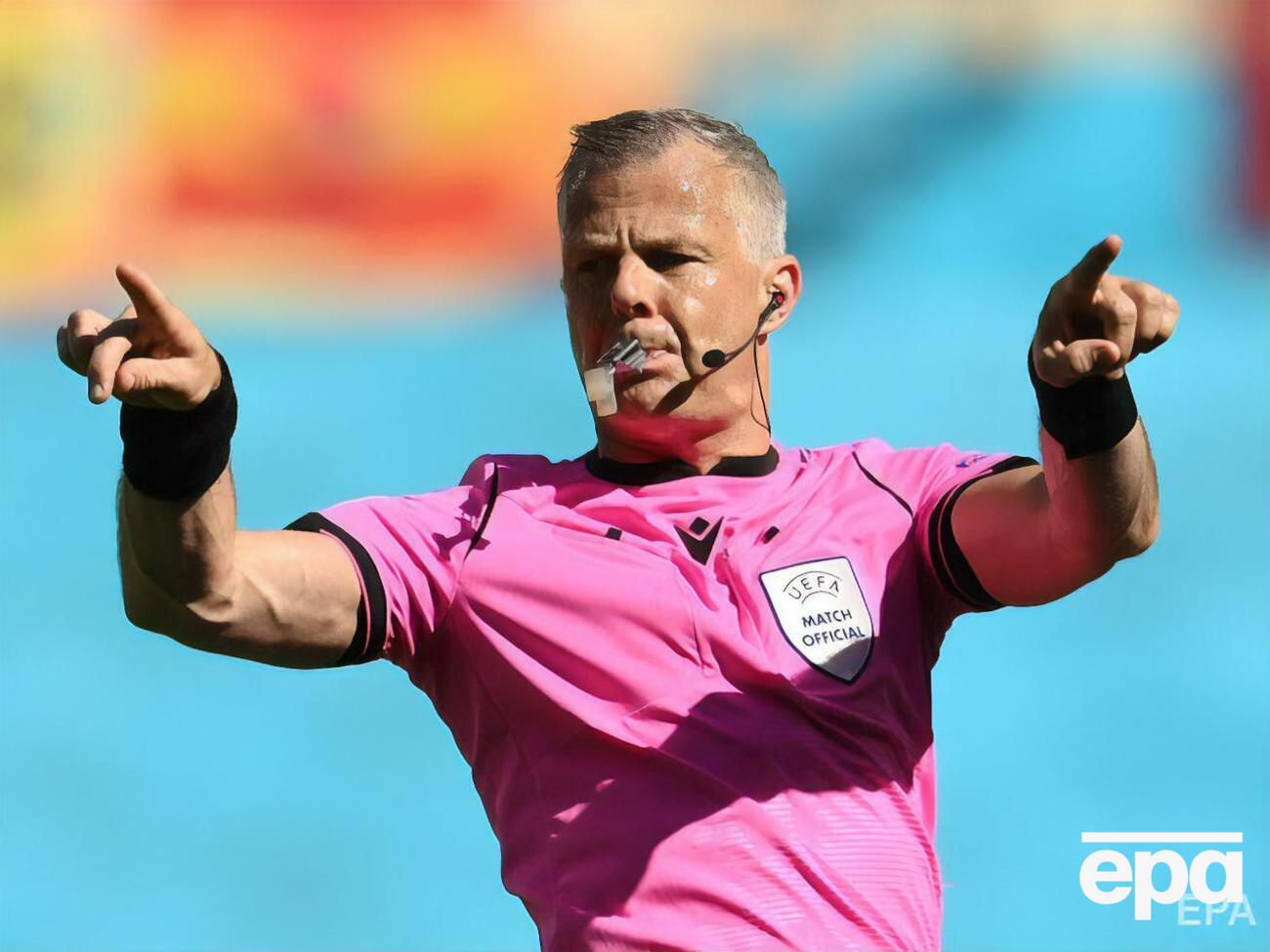 Арбитр Бьорн Кейперс обслуживал матчи Евро 2012-го и 2016 года, а также чемпионаты мира 2014-го и 2018 года
