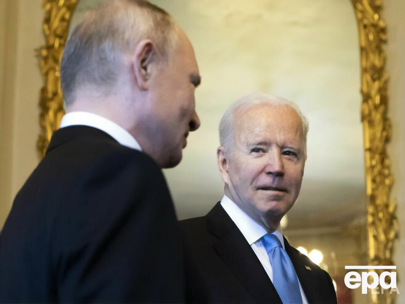 Байден провел с Путиным телефонный разговор