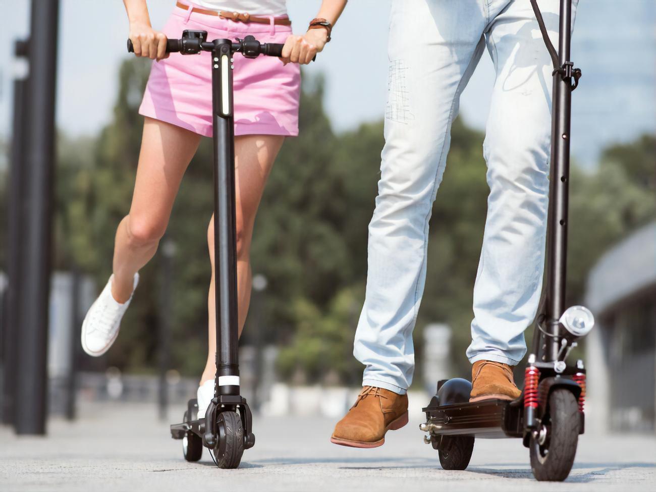 Законодательно движение электросамокатов не урегулировано, поэтому города решают этот вопрос на местном уровне