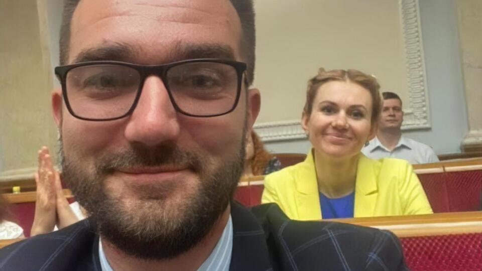 Корниенко отметил, что уже предлагал Юрченко (на фото) сдать мандат после коррупционного скандала, но он "не послушал"