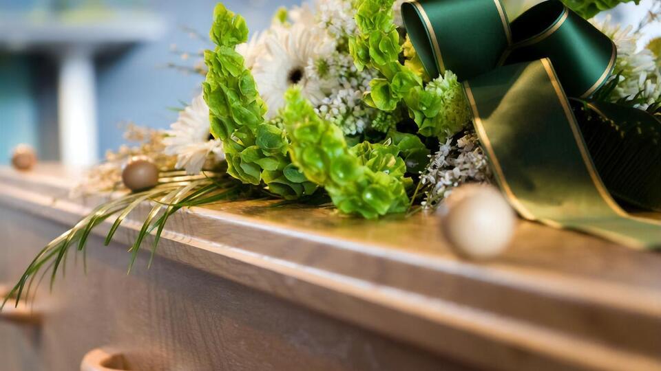 Смертность в России в июне выросла на 13,9% из-за штамма "Дельта"