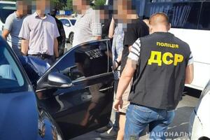 Поліція затримала інспекторів після отримання 10 тис. грн