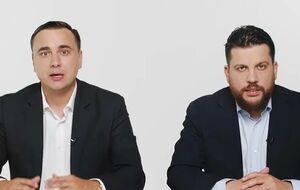 Жданов (ліворуч) і Волков (праворуч) 5 серпня закликали прихильників допомогти їм фінансово