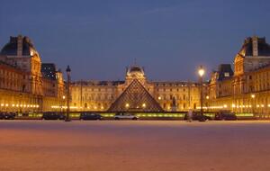 Цього дня 228 років тому вперше для публіки відкрили Лувр