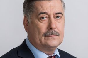 Уряд перетворює "Нафтогаз" на небезпечного монополіста, сказав голова партії "Наш край" Олександр Мазурчак