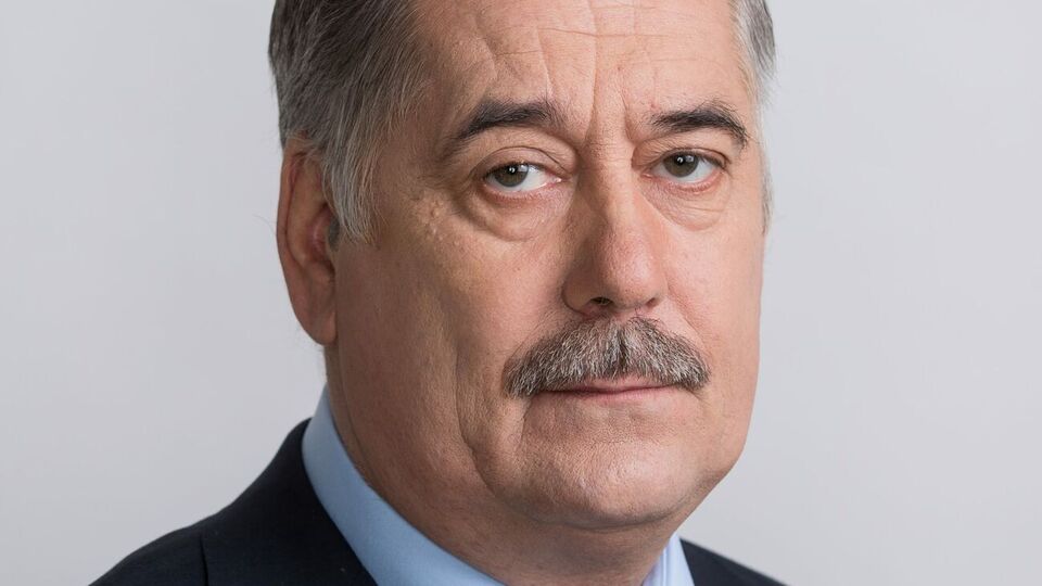 Уряд перетворює "Нафтогаз" на небезпечного монополіста, сказав голова партії "Наш край" Олександр Мазурчак