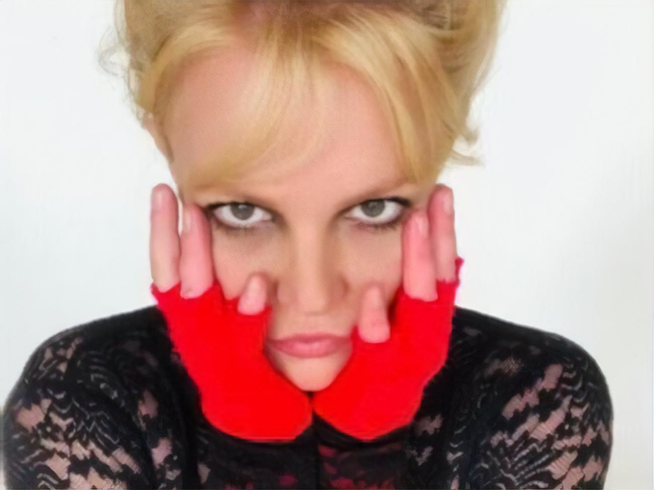 Спирс с 2008 года находится под опекой своего отца