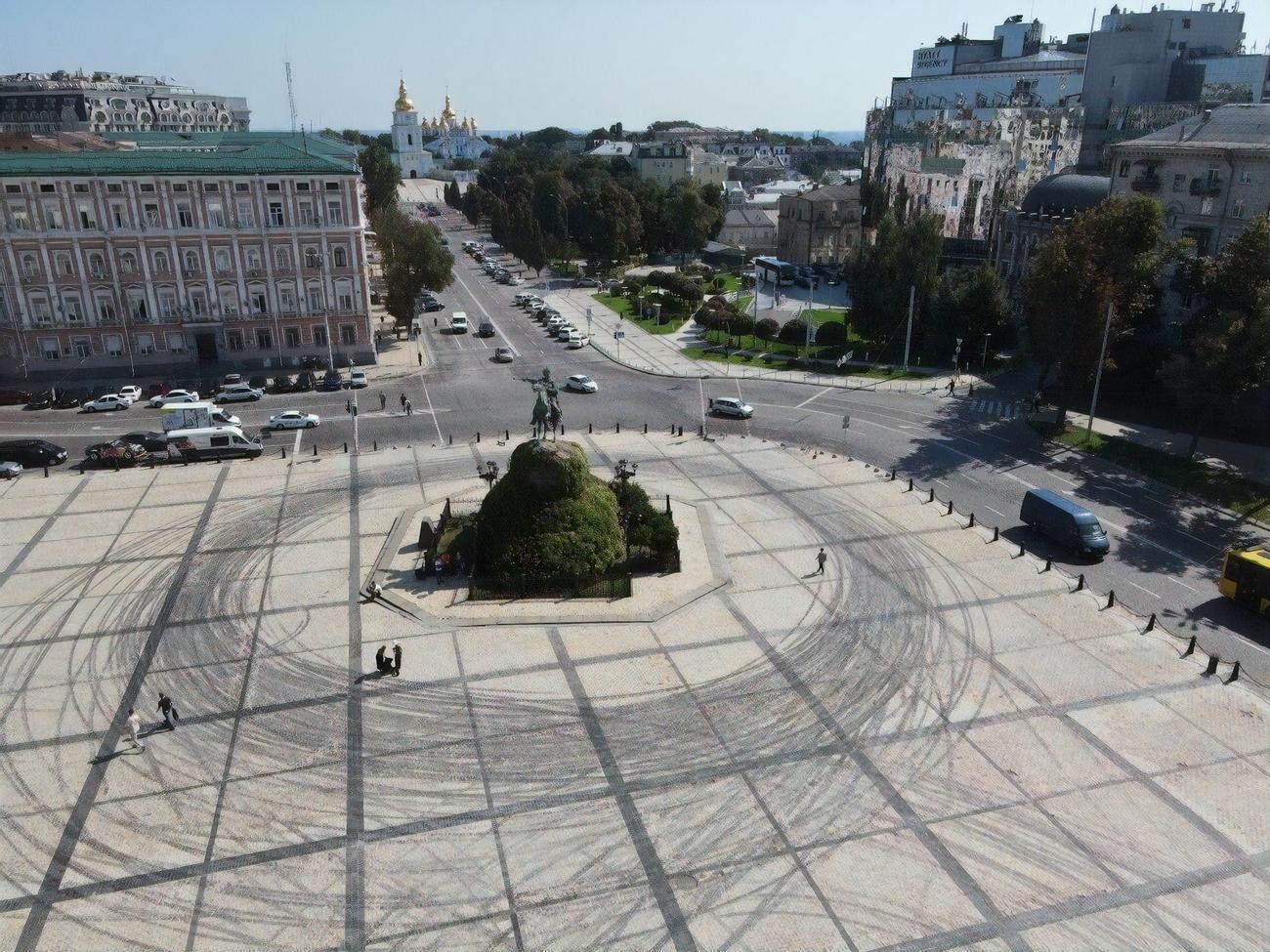 Дрифт в Киеве является поводом, чтобы Минкульт имел рычаги накладывать штрафы&nbsp;за инциденты у исторических памятников, заявил Ткаченко