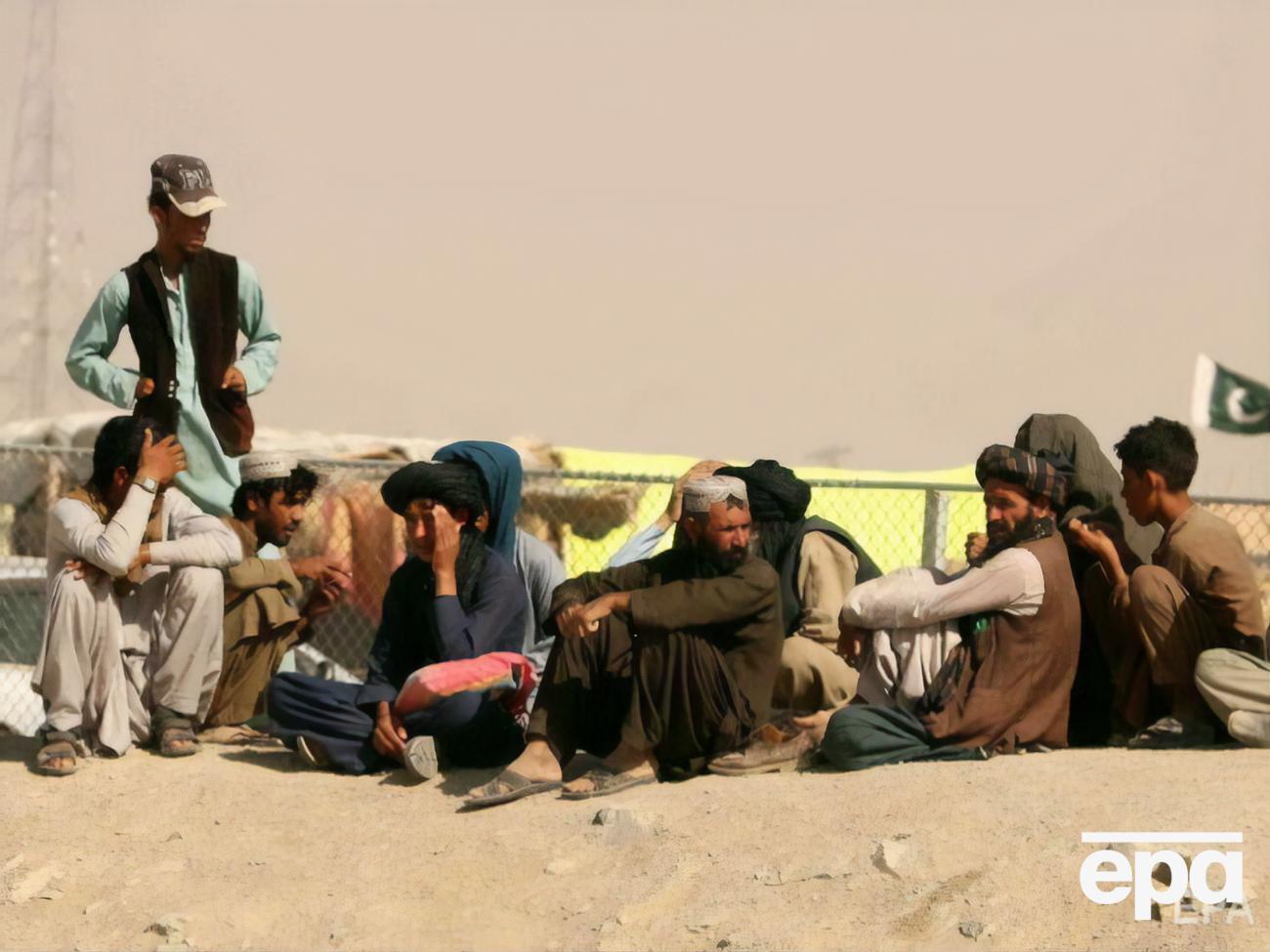 Почти 60 тыс. афганских семей были вынуждены искать убежище из-за наступления талибов