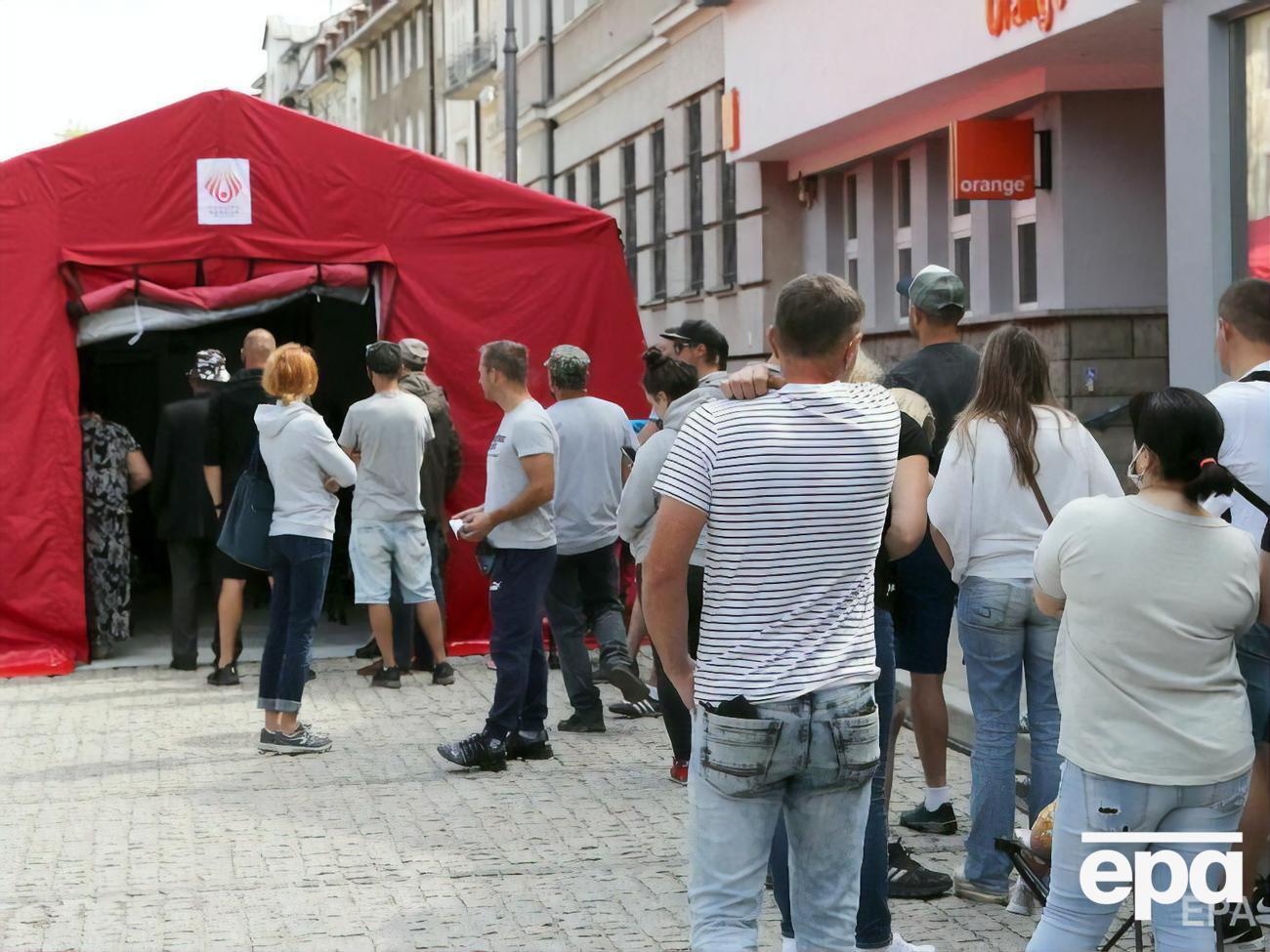 У Польщі зробили 33,8 млн щеплень проти COVID-19