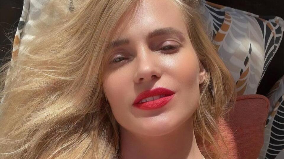 Глюк'oZa: В августе у меня всегда легкая тоска. Последний месяц лета, а я только начала отдыхать