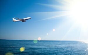 Україна закрила повітряний простір над Кримом відразу після анексії