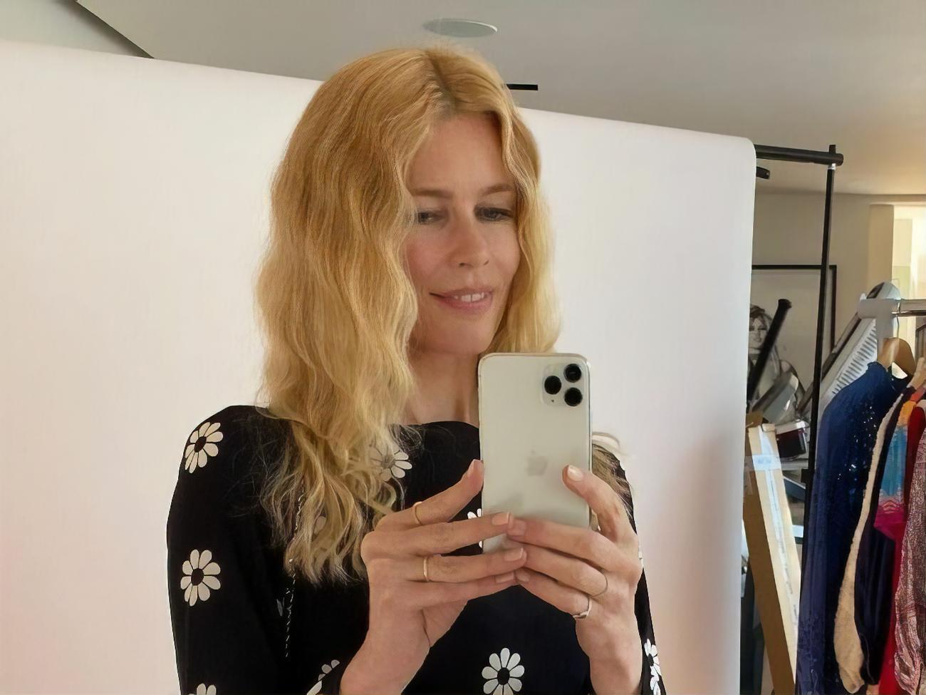 Шиффер &ndash; мати трьох дітей