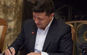 Зеленский подписал три указа о назначении послов Украины