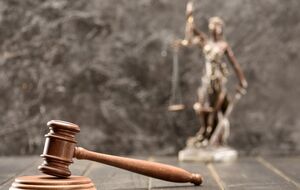 Учителька, яку судитимуть, була однією з п'ятьох дорослих на екскурсії