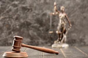 Учителька, яку судитимуть, була однією з п'ятьох дорослих на екскурсії