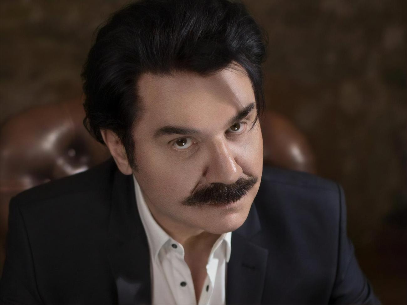 Зібров запевняє, що в перерві між концертами і зйомками займається домашнім господарством