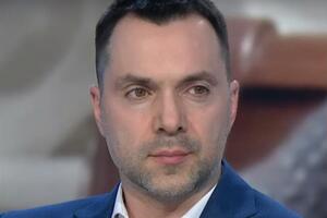 Арестович: Руська виникла в Україні, це наша історична мова – так само, як і українська