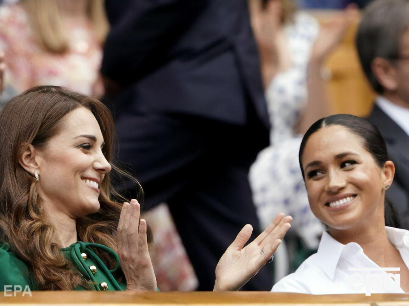 Герцогиня Кембриджська і герцогиня Сассекська "працюють над своїми стосунками заради королівської родини"