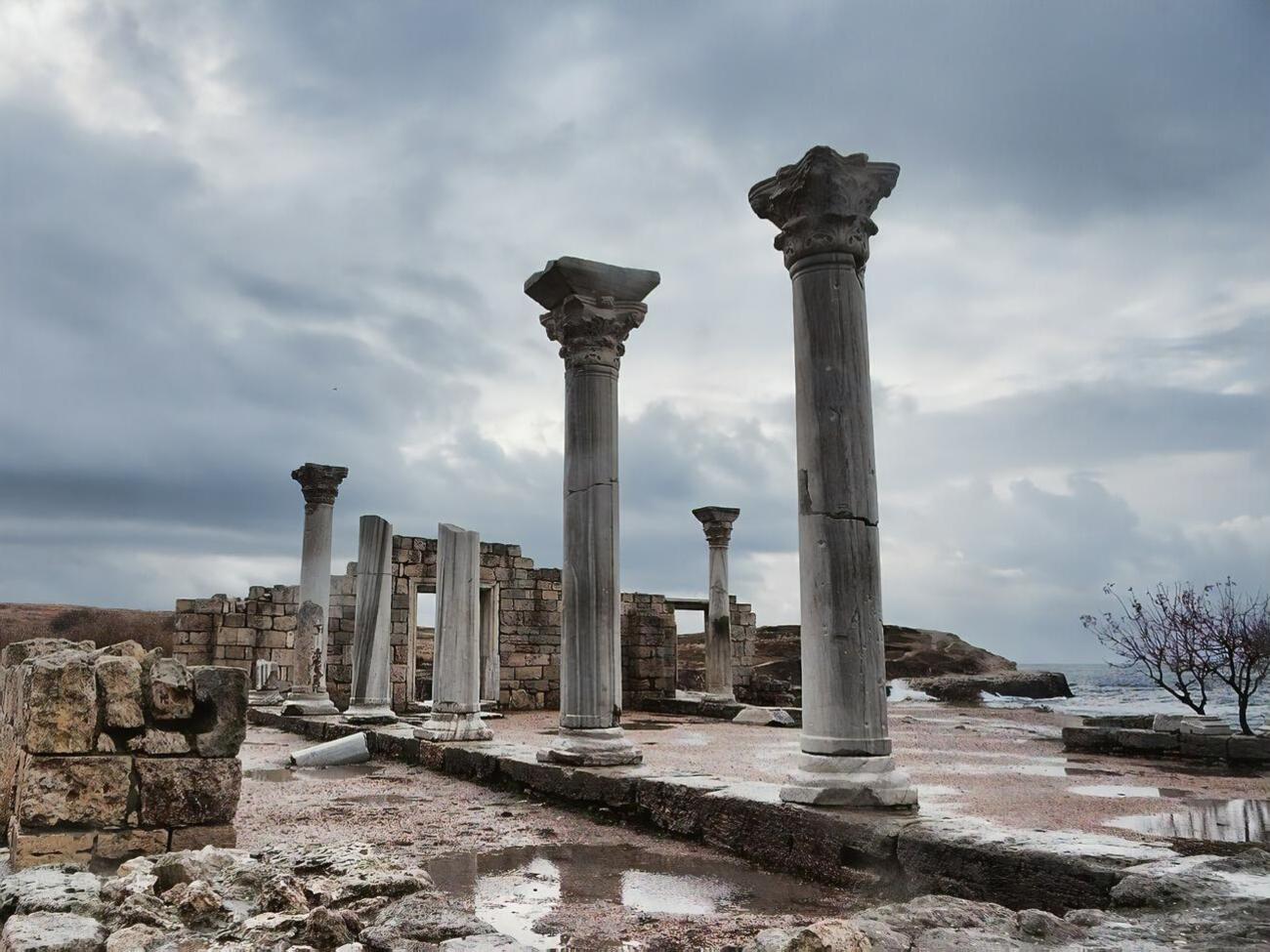 В Офісі генпрокурора сподіваються, що МКС почне розслідування щодо руйнування і експропріації Росією цінностей у Криму найближчим часом