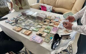 Правоохранители изъяли наличные в эквиваленте около 10 млн грн