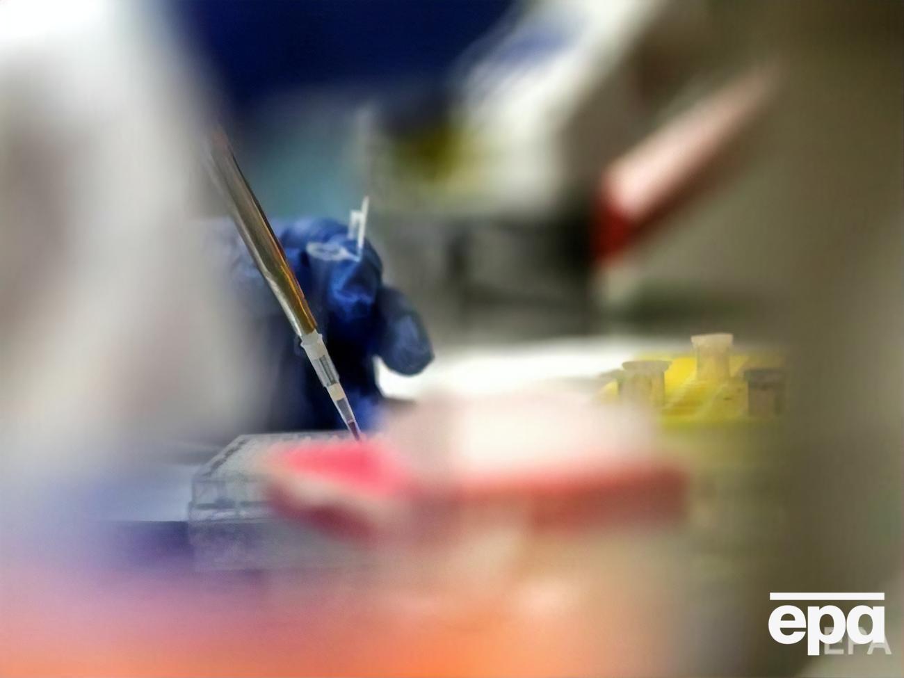 Дослідження трьох препаратів розпочали у 52 країнах