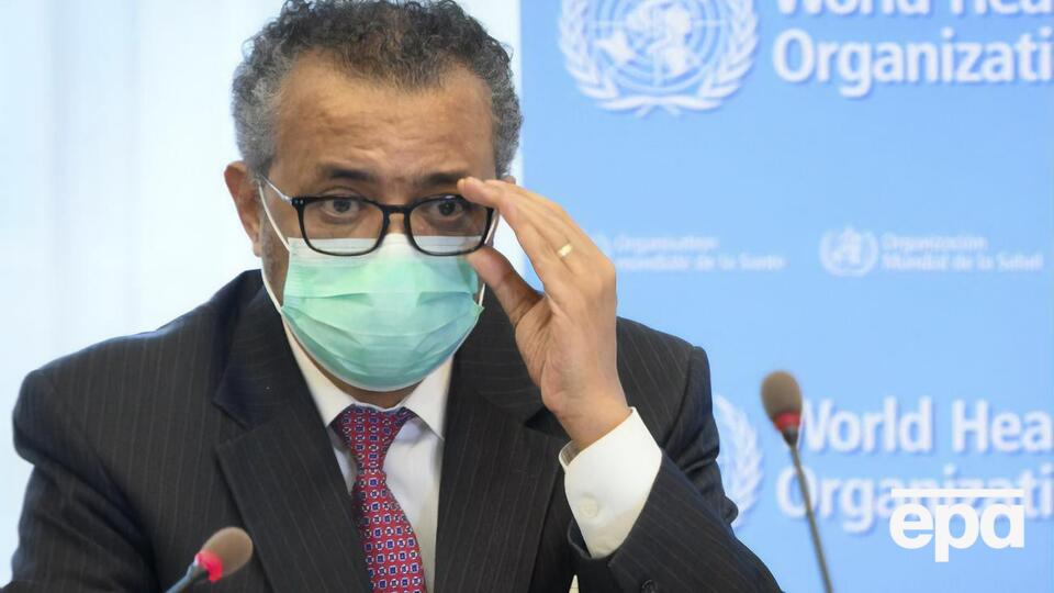 Гебреєсус заявляв, що рано відкидати зв'язок між пандемією COVID-19 та витоком вірусу із лабораторії в Ухані