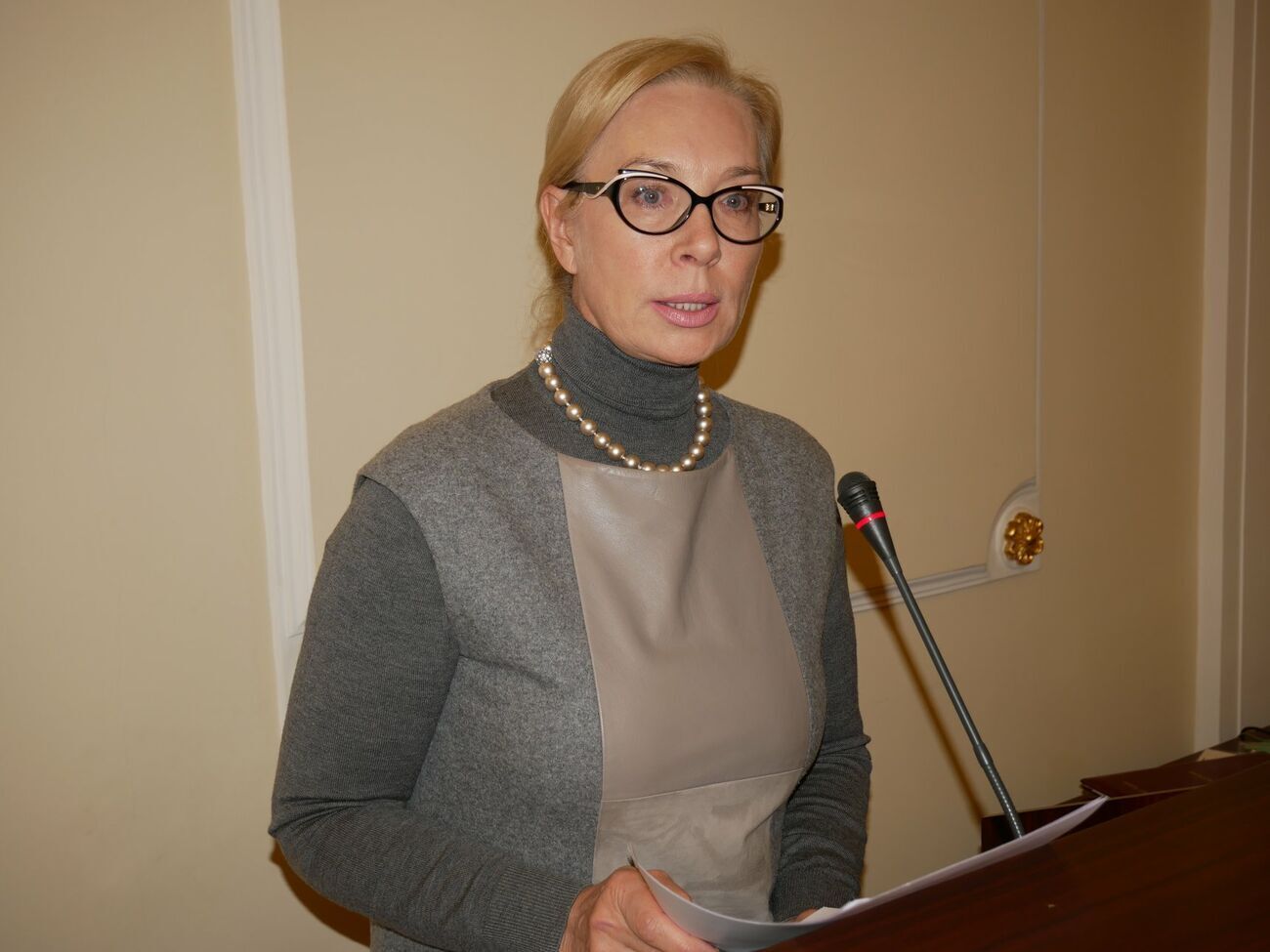 По словам Денисовой, долг перед медиками составляет 3 млн грн