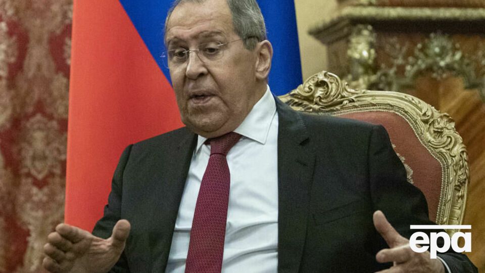 Лавров призвал президента Украины вспомнить "свои идеи, которые он излагал методом искусства"