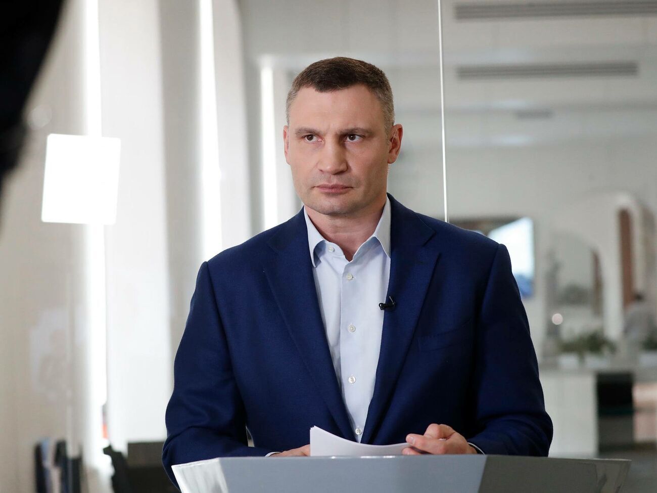 Кличко (на фото) может отобрать голоса у Зеленского и Порошенко, считает Антипович