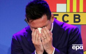 Продавец салфетки Месси указал, что на ней содержится генетический материал, "подходящий для клонирования"