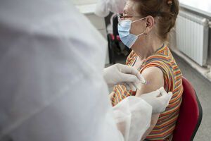 В Україні чотири дні поспіль роблять понад 160 тис. щеплень на добу