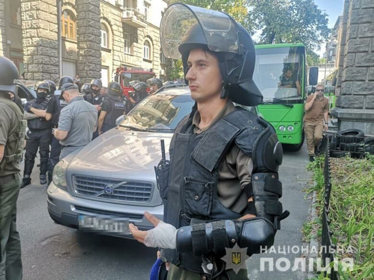 Під час сутичок у центрі Києва постраждали восьмеро правоохоронців і кілька мітингувальників