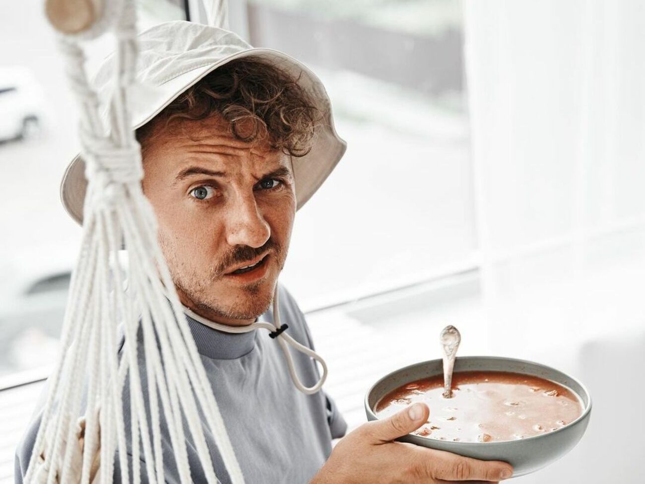 Клопотенко посоветовал заранее бронировать столик в его ресторане