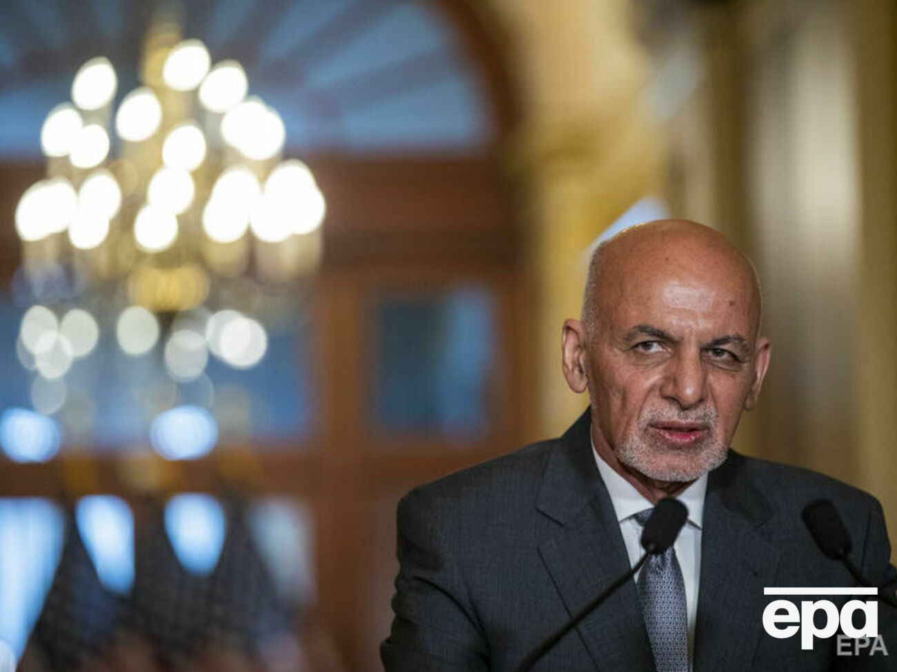 По данным СМИ, Гани вылетел в Таджикистан, откуда отправится в третью страну