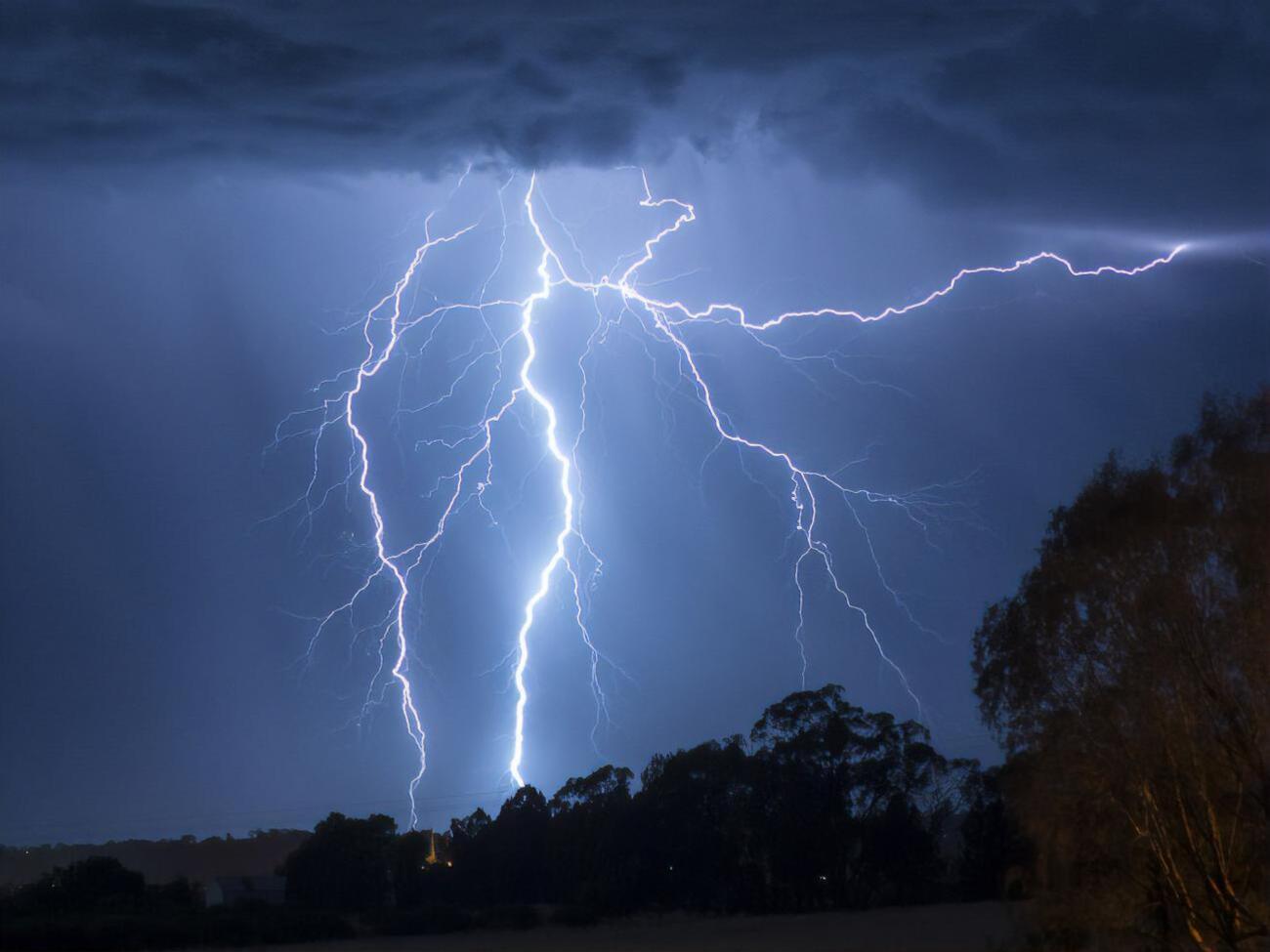 В западные области придет влажный атмосферный фронт