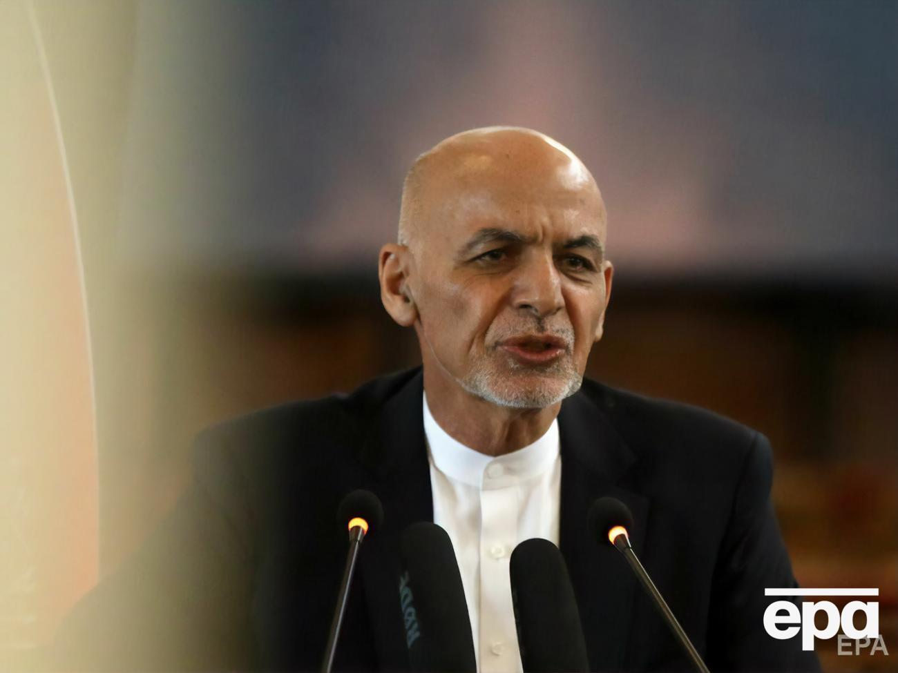 Гани бежал за границу