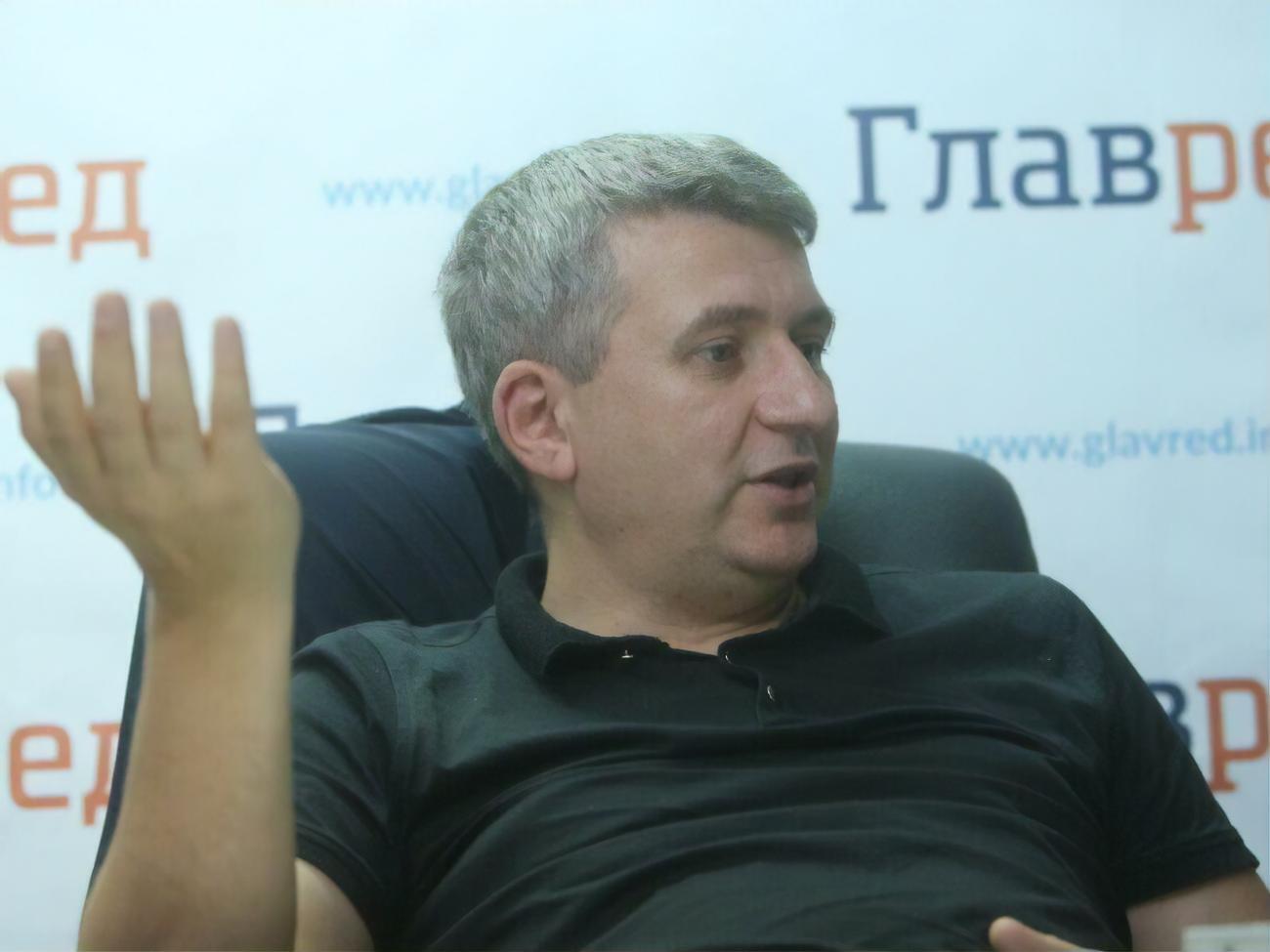 Юрій Романенко: Багато хто незадоволений Зеленським та його "орлами", регіональні еліти почали дивитися на Кличка як на союзника у протистоянні з Банковою