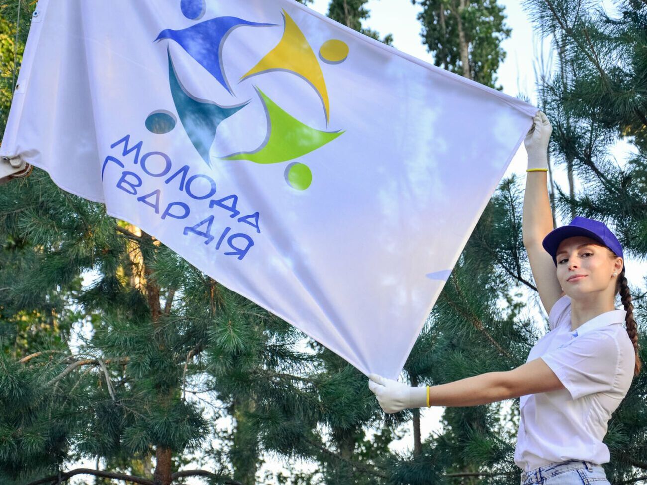 Cимптомы COVID-19 проявились у 42 детей и двух работников лагеря "Молодая гвардия"