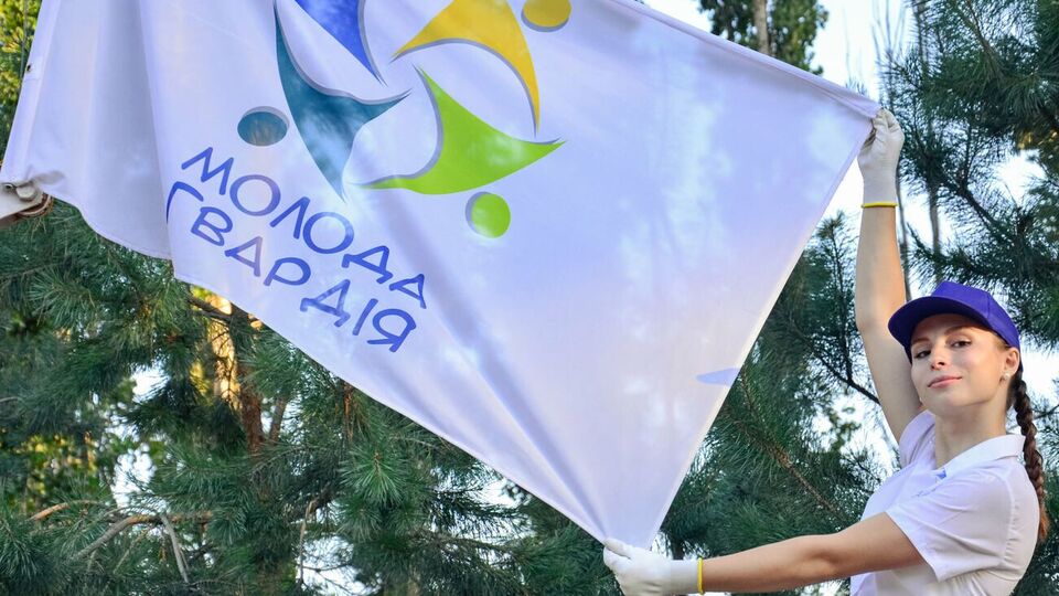 Cимптомы COVID-19 проявились у 42 детей и двух работников лагеря "Молодая гвардия"