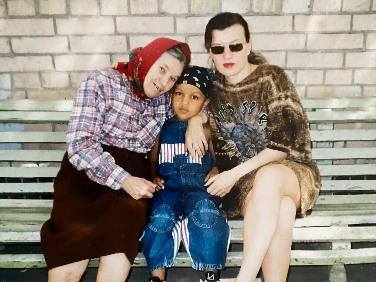 Беленюк рассказал, что гордится своими бабушкой и мамой