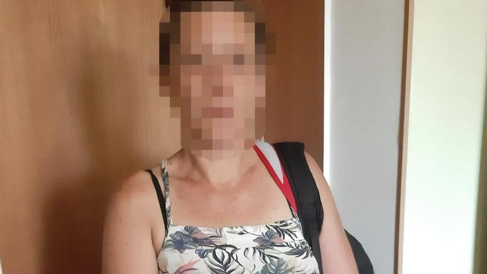 39-летняя женщина несколько раз ударила 28-летнего мужчину по голове и по туловищу, сообщили в полиции Киева