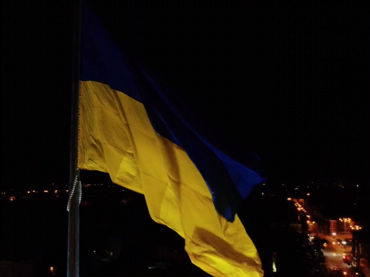 Размер полотна&nbsp;&ndash; 12 на 18 метров