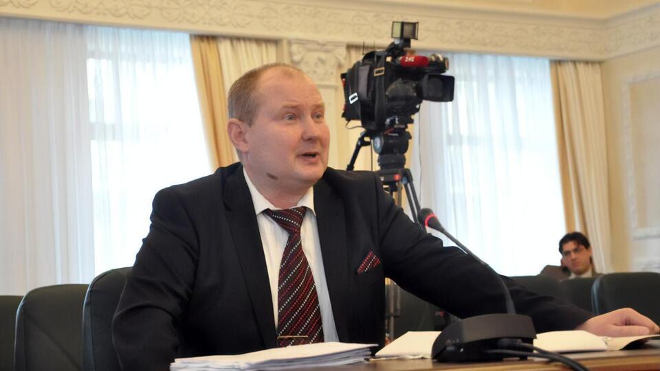 Чаус будет под домашним арестом до середины октября