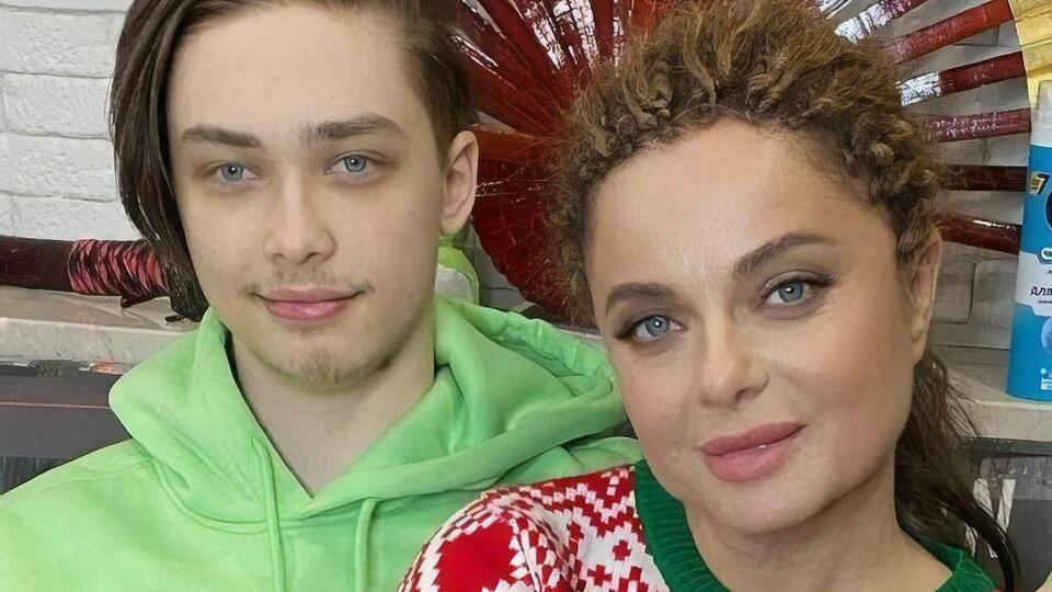 Королева родила сына Архипа в 2002 году