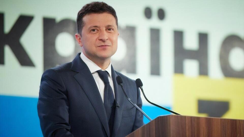 17,6% украинцев думают, что личные качества Зеленского соответствуют занимаемой им должности