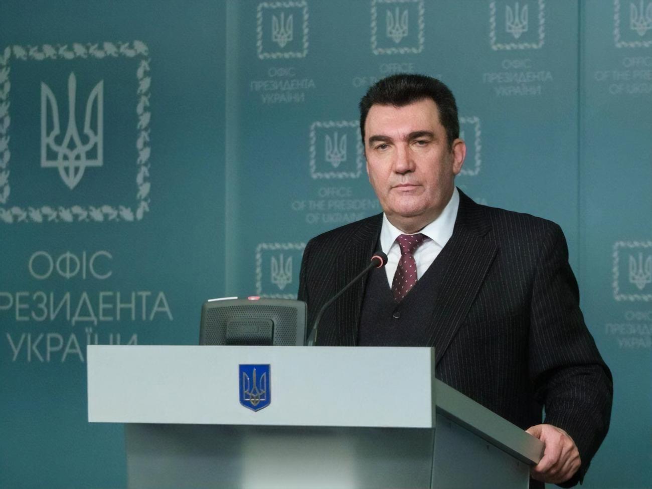 Данілов повідомив, що ситуація з евакуацією українців наразі на контролі в Зеленського