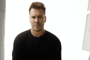 Зигарь: Андижан був усипаний рівним шаром капців, серед яких було дуже багато дитячих. Я не бачив дитячих трупів, тому що їх, очевидно, прибрали першими, але я бачив величезну кількість дитячих капців