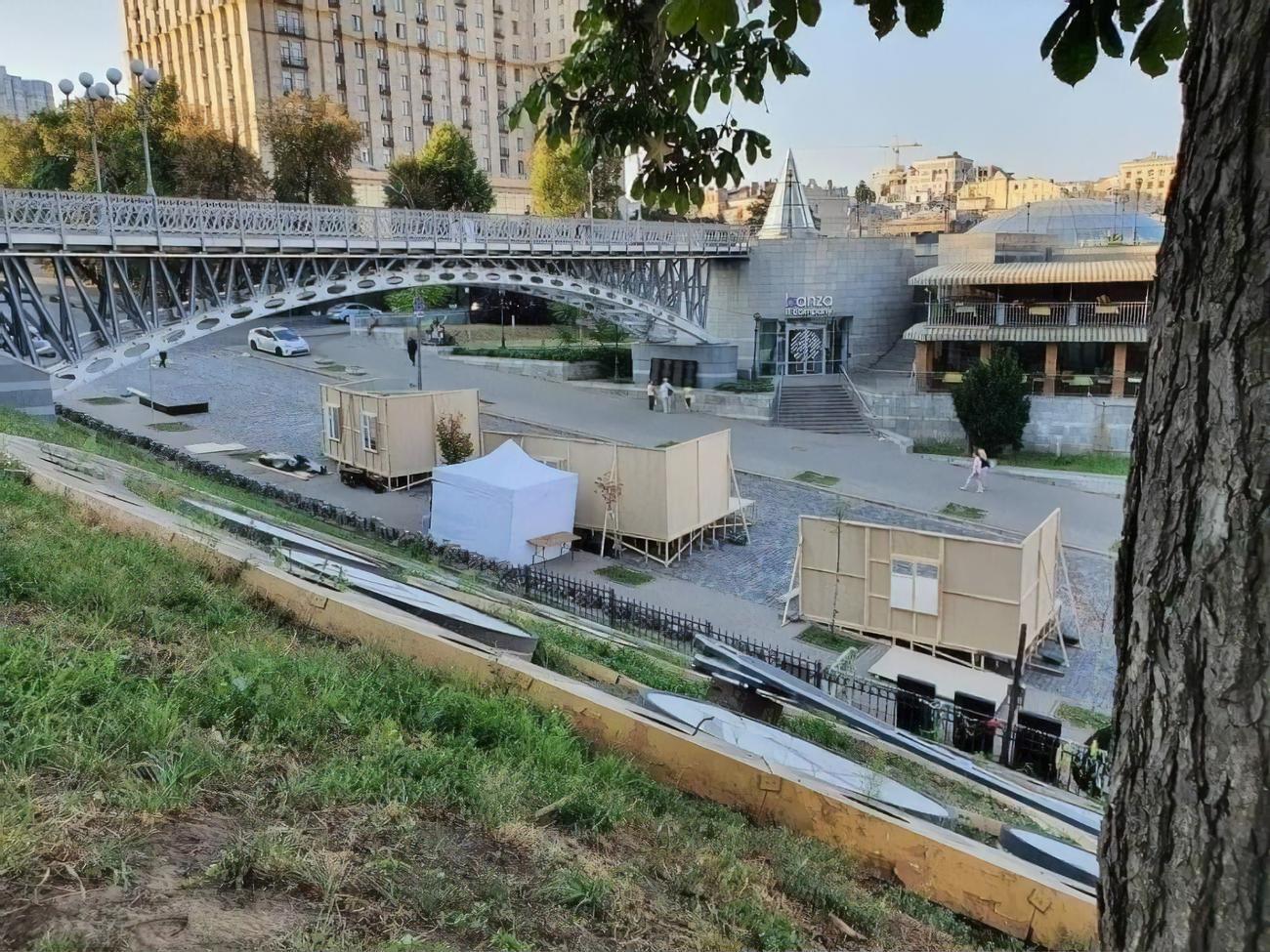 Декорации с советским интерьером начали устанавливать&nbsp;ко Дню Независимости Украины