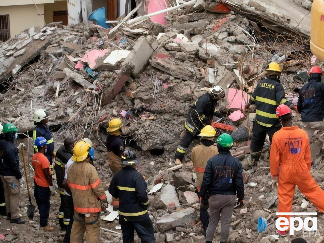 На Гаити разрушены не менее 2,8 тыс. домов